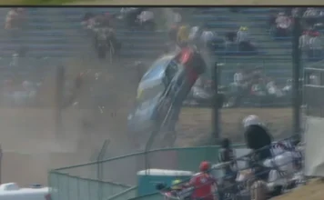 Acidente forte interrompe GP do Japão e muda rumo da corrida na Fórmula 1 Acidente forte interrompe GP do Japão e muda rumo da corrida na Fórmula 1